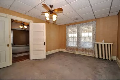 509 W  Main Street, Monongahela, PA 15063 - Photo 12