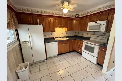 359 Butterfield Dr, North Huntingdon, PA 15642 - Photo 10