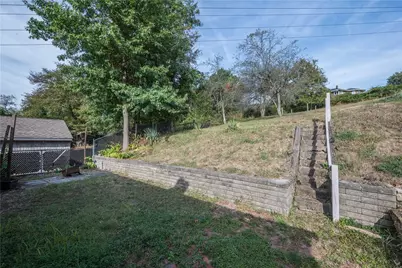 3816 Sunview Drive, Pittsburgh, PA 15227 - Photo 12