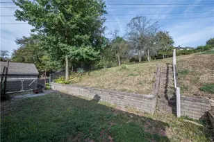 3816 Sunview Dr, Pittsburgh, PA 15227 - Photo 12