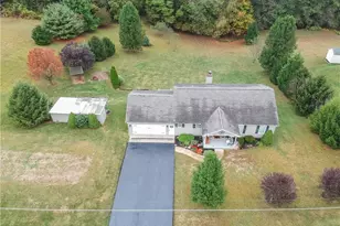 3777 Grandview Rd, Ellwood City, PA 16117 - Photo 6