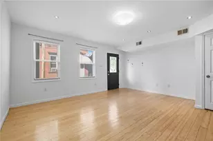 1824 Fox Wy, Pittsburgh, PA 15203 - Photo 8