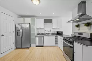 1824 Fox Wy, Pittsburgh, PA 15203 - Photo 12