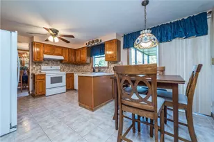 1005 Jeff Dr, South Park, PA 15129 - Photo 10