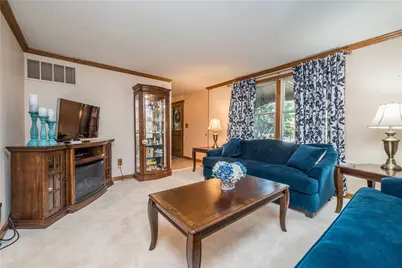 1005 Jeff Drive, South Park, PA 15129 - Photo 4