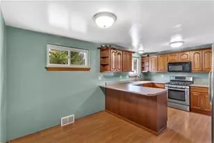 179 William Cir, Stowe Township, PA 15136 - Photo 8