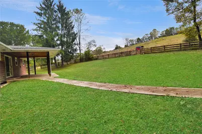 222 Gas Company Rd, Kirby - Mount Morris, PA 15349 - Photo 10