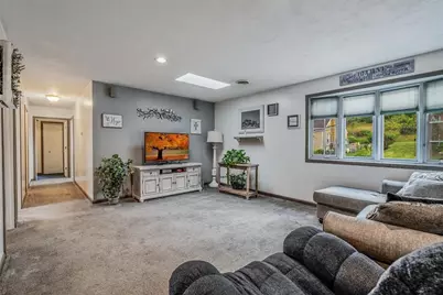 165 Oakdale Ave, Pittsburgh, PA 15234 - Photo 2