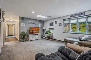 165 Oakdale Ave, Pittsburgh, PA 15234 - Photo 2