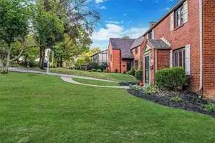1010 Greenlawn Dr, Pittsburgh, PA 15216 - Photo 40