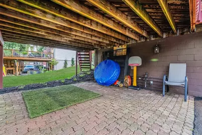 1010 Greenlawn Dr, Pittsburgh, PA 15216 - Photo 30