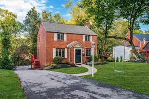 1010 Greenlawn Dr, Pittsburgh, PA 15216 - Photo 38