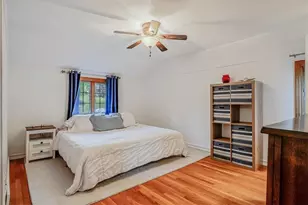 1010 Greenlawn Dr, Pittsburgh, PA 15216 - Photo 16