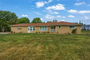 436 Blackhawk Rd, Chippewa Township, PA 15010 - Photo 1