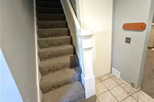 12 E Meyers St, Pittsburgh, PA 15210 - Photo 18