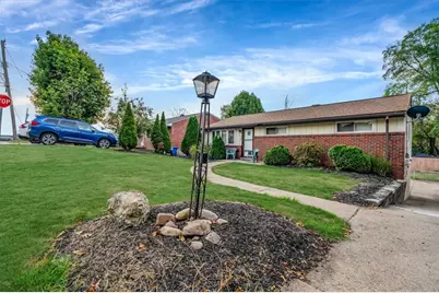 954 Ellen Dr, Pittsburgh, PA 15227 - Photo 4