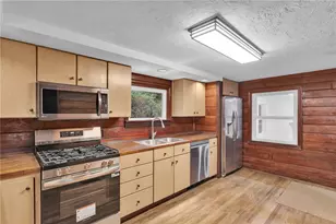 155 Harrold St, Hempfield Township, PA 15644 - Photo 16