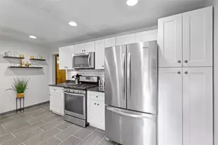 108 W Marshall Dr, Pittsburgh, PA 15215 - Photo 6