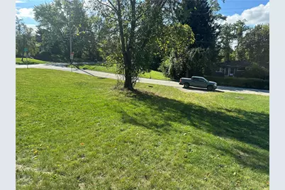 3767 Evergreen Dr, Monroeville, PA 15146 - Photo 4