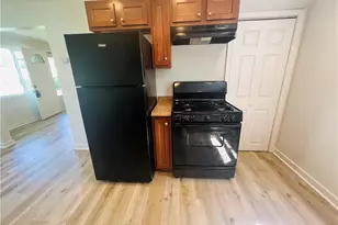 543 Burton Dr, Pittsburgh, PA 15235 - Photo 10