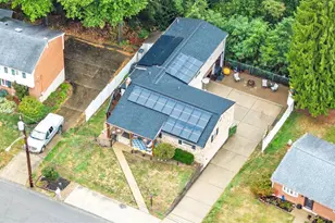 172 N Vireo Dr, Kennedy Township, PA 15136 - Photo 1