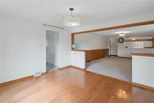 111 Maryal Dr, Pittsburgh, PA 15236 - Photo 14