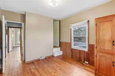 1370 Charlotte Avenue, Rochester, PA 15074 - Photo 24