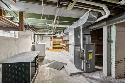 1370 Charlotte Avenue, Rochester, PA 15074 - Photo 30