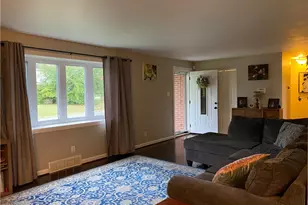 2538 Richdale Dr, New Kensington, PA 15068 - Photo 2