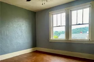 315 Spruce St, Vandergrift, PA 15690 - Photo 12