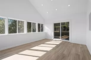 306 Dorseyville Rd, Pittsburgh, PA 15215 - Photo 12