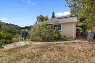 1252 Sharon St, Aliquippa, PA 15001 - Photo 34