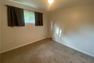 116 Turnpike Dr, Hempfield Township, PA 15642 - Photo 28