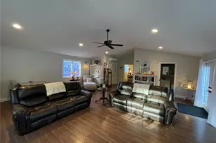 116 Turnpike Dr, Hempfield Township, PA 15642 - Photo 16