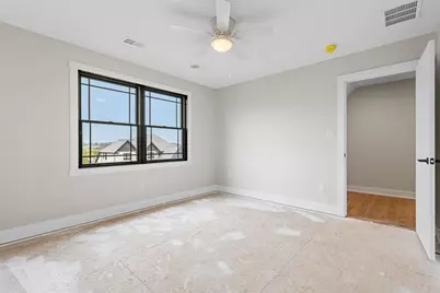 1037 Skyline Dr, Cecil, PA 15317 - Photo 34