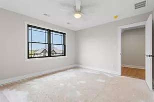 1037 Skyline Dr, Cecil, PA 15317 - Photo 34