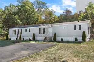 725 Slate Ave, Cranberry Township, PA 16066 - Photo 1