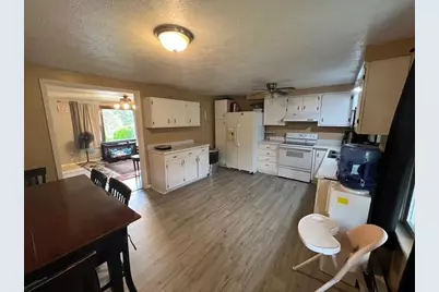 247 Manor Drive, Sugarcreek Boro, PA 16323 - Photo 2