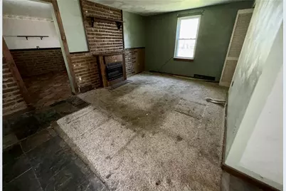 709 Darlington, Jeannette, PA 15644 - Photo 14