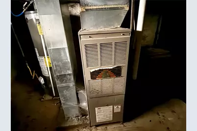 709 Darlington, Jeannette, PA 15644 - Photo 18