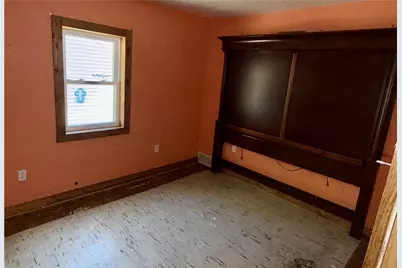 709 Darlington, Jeannette, PA 15644 - Photo 4