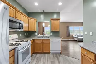 306 Woodcrest Dr, North Fayette, PA 15108 - Photo 12