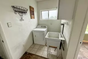 412 E Cedar, Connellsville, PA 15425 - Photo 8