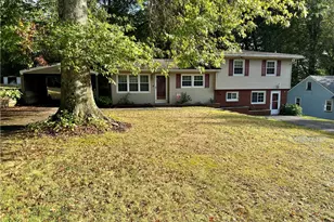 5 Woodbine Dr, Hempfield Township, PA 16125 - Photo 2