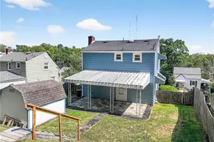 1141 Cloverfield Dr, Pittsburgh, PA 15227 - Photo 18