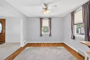 1141 Cloverfield Dr, Pittsburgh, PA 15227 - Photo 4