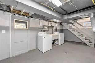 1141 Cloverfield Dr, Pittsburgh, PA 15227 - Photo 12