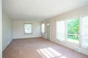 3170 Dutch Ridge Rd, Brighton Township, PA 15009 - Photo 2