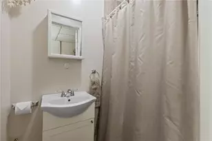 748 Hazelwood Ave, Pittsburgh, PA 15217 - Photo 16