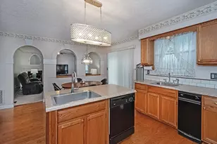 246 Jaclyn Dr, Cranberry Township, PA 16066 - Photo 8